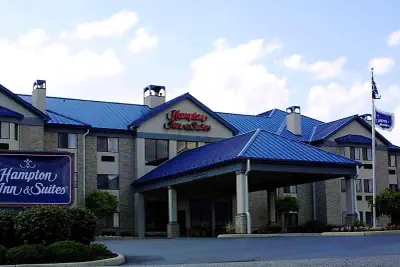 Photo 2 - Hampton Inn & Suites Chillicothe