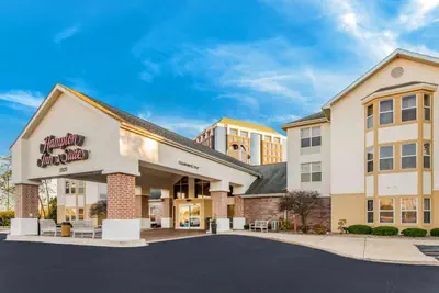 Photo 2 - Hampton Inn & Suites Chicago-Hoffman Estates