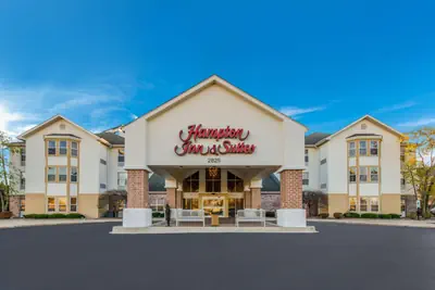 Photo 3 - Hampton Inn & Suites Chicago-Hoffman Estates
