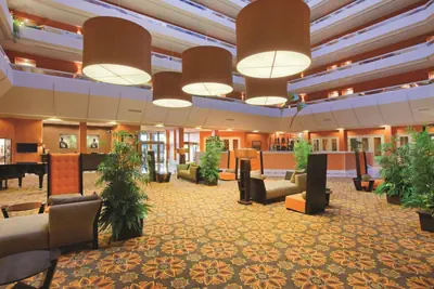 Photo 2 - DoubleTree by Hilton Springfield