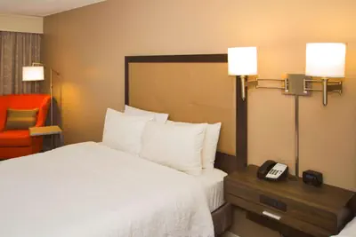 Photo 4 - Hampton Inn & Suites Valdosta/Conference Center