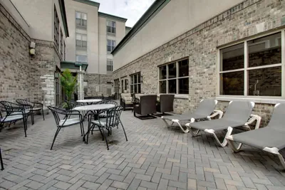 Photo 4 - Hampton Inn & Suites Chicago/Aurora