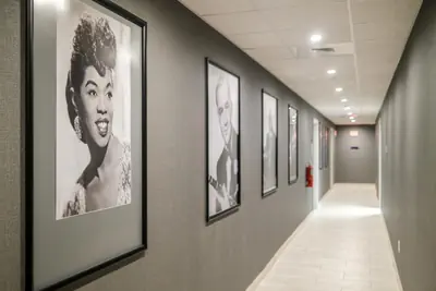 Photo 4 - BLU-Tique, Akron, a Tribute Portfolio Hotel