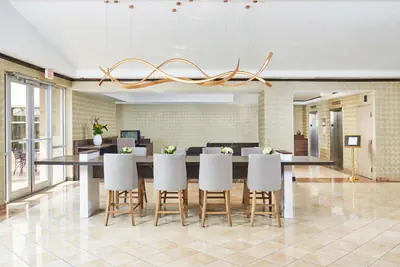 Photo 3 - DoubleTree by Hilton Dallas Market Center