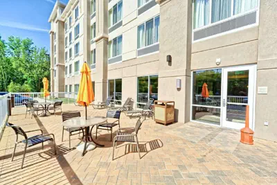 Photo 2 - Hilton Garden Inn by Hilton Mount Laurel
