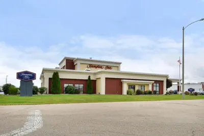 Photo 2 - Hampton Inn by Hilton Litchfield