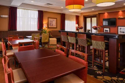 Photo 5 - Hampton Inn by Hilton Litchfield