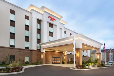 Photo 2 - Hampton Inn By Hilton North Olmsted Cleveland Airport