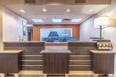 Photo 3 - Hampton Inn Milledgeville