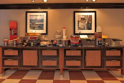 Photo 5 - Hampton Inn Defiance