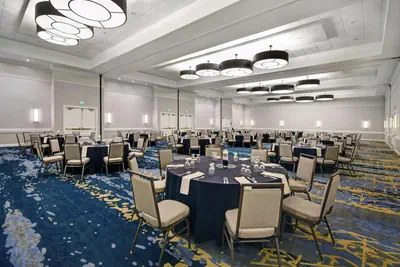 Photo 2 - Hilton Peachtree City Atlanta Hotel & Conference Center