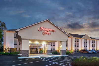Photo 2 - Hampton Inn Thomasville