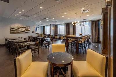 Photo 3 - Hampton Inn Carlstadt At The Meadowlands
