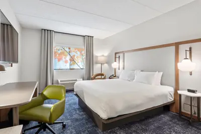 Photo 2 - Fairfield Inn & Suites by Marriott Hickory