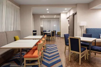 Photo 4 - Hampton Inn Castle Rock