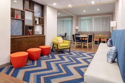 Photo 5 - Hampton Inn Castle Rock