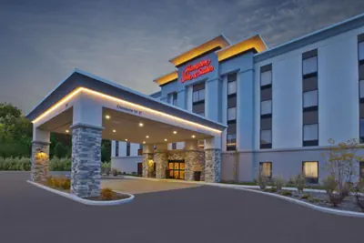Photo 2 - Hampton Inn & Suites Alliance