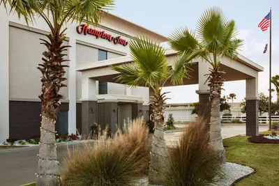 Photo 2 - Hampton Inn Waycross