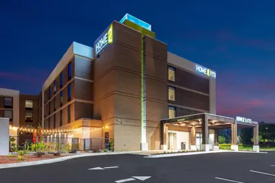 Photo 2 - Home2 Suites By Hilton Valdosta, Ga