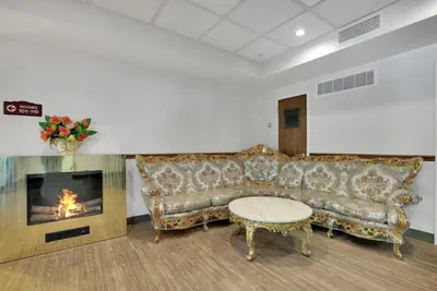 Photo 2 - Horizon Inn