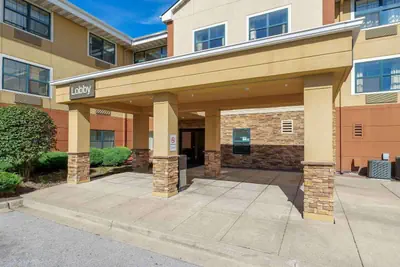 Photo 4 - Sonesta Simply Suites Lansing