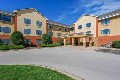 Photo 3 - Sonesta Simply Suites Lansing