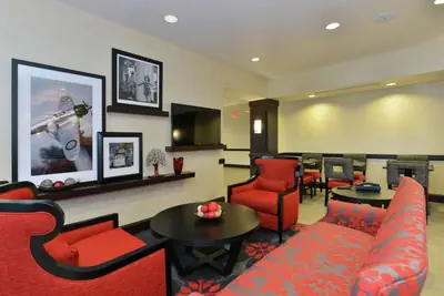 Photo 5 - Hampton Inn Middletown