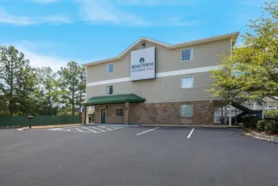 Photo 4 - HomeTowne Studios by Red Roof Covington, GA