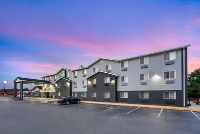 Photo 4 - Quality Inn & Suites Delaware South