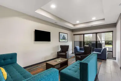 Photo 4 - MainStay Suites Bourbonnais - Kankakee