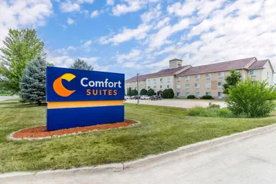 Photo 4 - Comfort Suites Cedar Falls Industrial Park