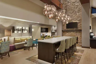 Photo 4 - Hampton Inn and Suites Springdale