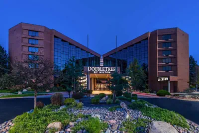 Photo 3 - DoubleTree by Hilton Hotel Denver - Aurora