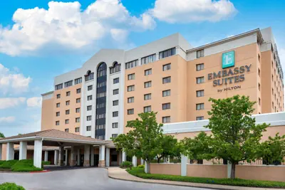 Photo 2 - Embassy Suites by Hilton Kansas City International Airport