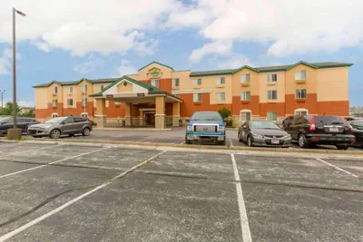 Photo 2 - Studio 6 Extended Stay Findlay Tiffin Avenue OH