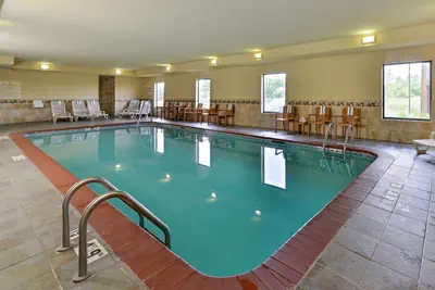 Photo 5 - Hampton Inn Muscatine