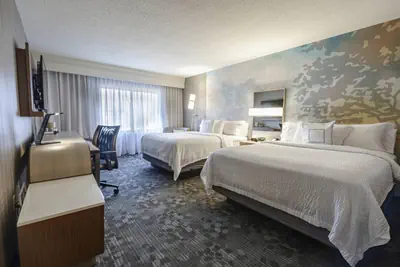 Photo 3 - Courtyard by Marriott Cleveland Willoughby
