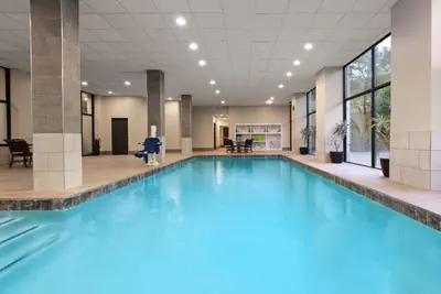 Photo 4 - Embassy Suites by Hilton Dallas-Love Field