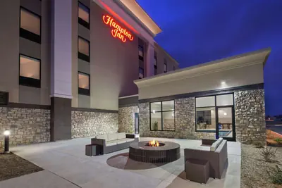 Photo 2 - Hampton Inn Sikeston