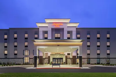 Photo 3 - Hampton Inn Sikeston