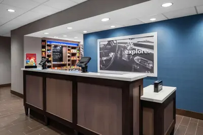 Photo 5 - Hampton Inn Sikeston