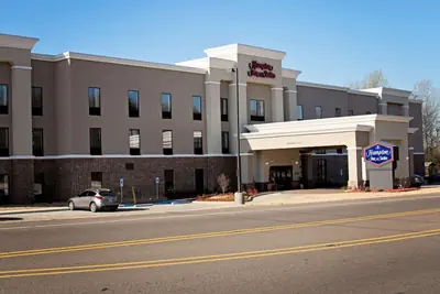 Photo 4 - Hampton Inn and Suites Hope