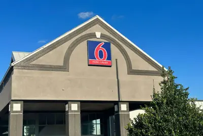 Photo 2 - Motel 6 Rock Hill SC