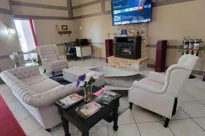 Photo 5 - Ramada by Wyndham Mountain Home