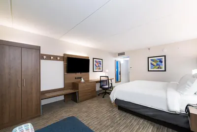 Photo 3 - Holiday Inn Express Naperville by IHG