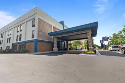 Photo 2 - Hampton Inn Atlanta-Woodstock