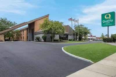 Photo 3 - Quality Inn Toledo Westgate