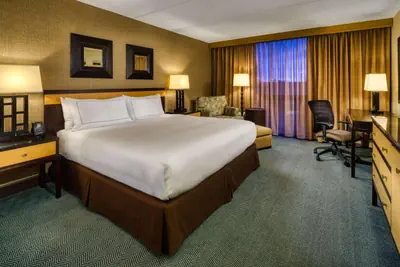 Photo 5 - DoubleTree by Hilton Chicago - Arlington Heights