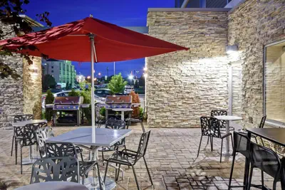 Photo 4 - Home2 Suites by Hilton Springfield North