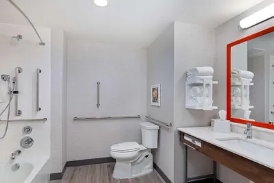 Photo 5 - Hampton Inn Albertville, Al